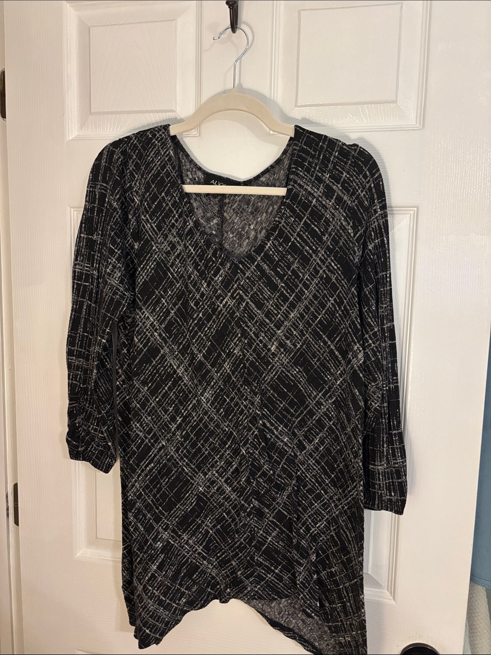 Women’s 2X V-Neck Tunic- Excellent Like New
